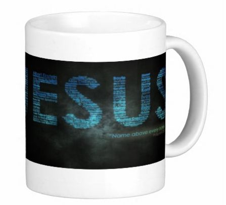 Caneca Jesus nome sobre todos